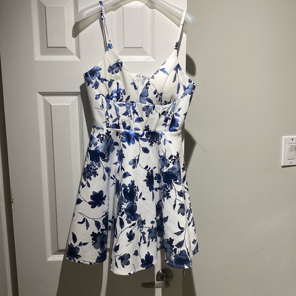City studio blue floral white short dress